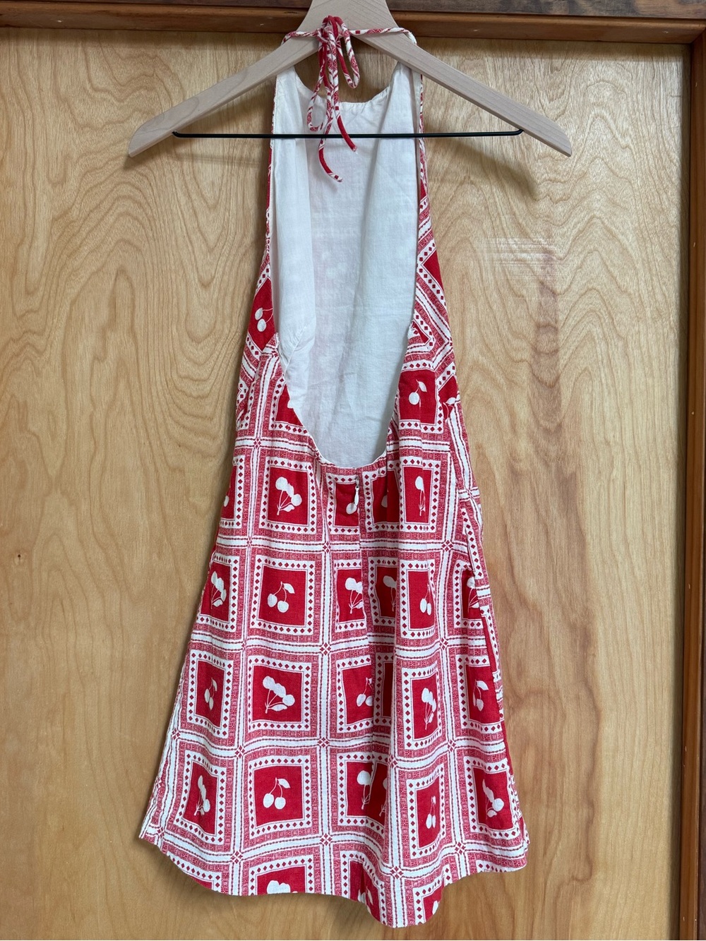Small Abercrombie & Fitch Red + White Cherry Print Halter Mini Dress - Picture 2 of 15